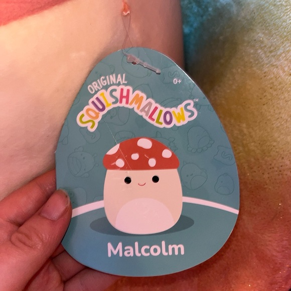 20 inch Malcom squishmallow - Picture 2 of 2